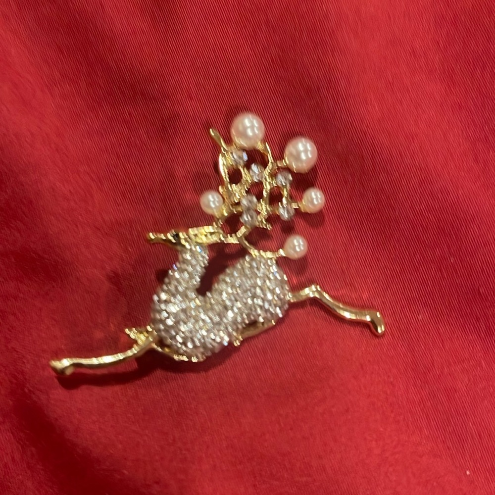 1pc Elegant Christmas Reindeer  Brooch
